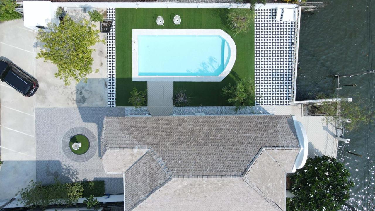 Arpo Pool Villa Riverside バンコク都 エクステリア 写真